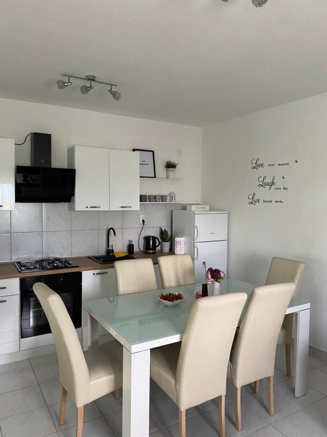 Holiday House Ana สกราดิน ภายนอก รูปภาพ